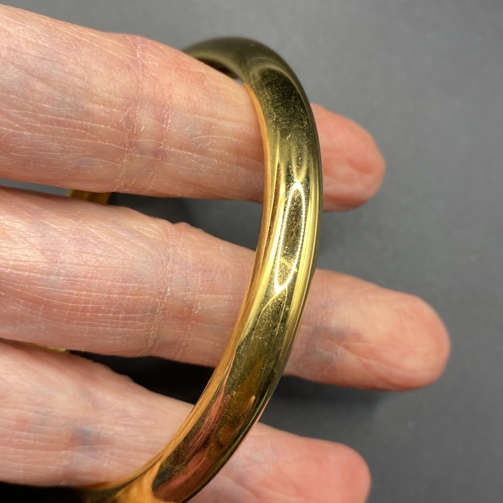 NAPIER Gold Tone Bangle Shiny Bright - Picture 6 of 8